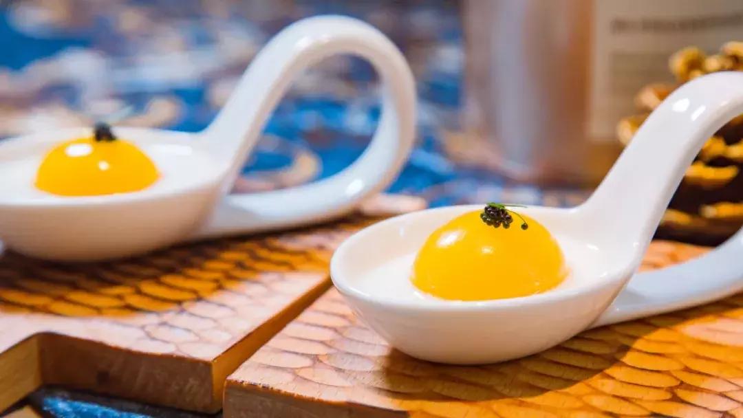 西餐界的“Chanel”!异国风味,带你见识超敢玩的食物实验所