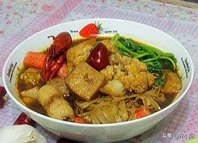 在家做麻辣烫食材菜单大全,自己在家做麻辣烫的必备食材