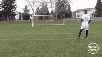 足球必须的五个射门小技巧,足球个人技巧和射门技巧