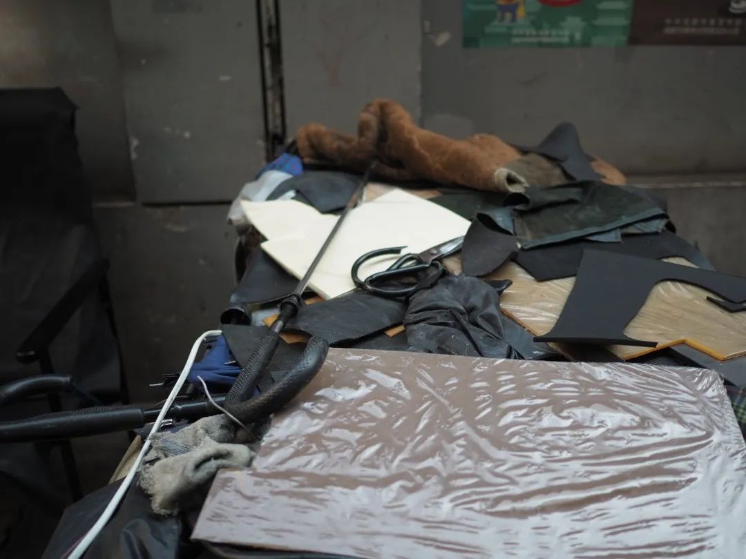 我在如是庵街，听了一个补鞋匠的哲学