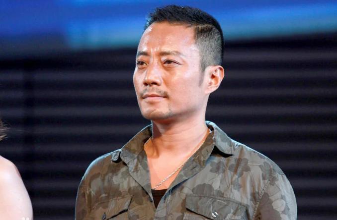 张涵予60岁了吗,张涵予不显老