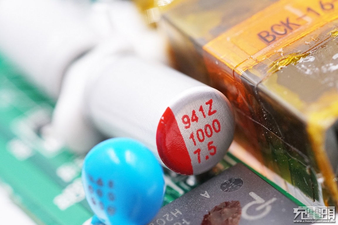 安克氮化镓充电器支持快充,安克氮化镓充电头全家桶