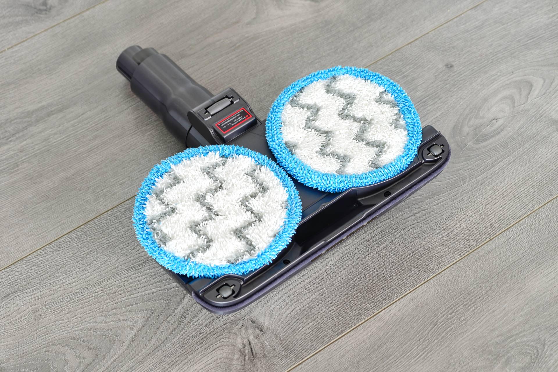 戴森宠物刷,小狗旋转地擦和戴森通用么