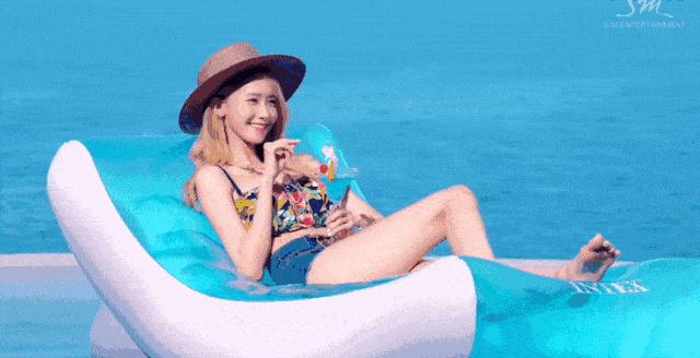 蝴蝶堂|世泰智造:有件T恤,平平无奇的降温小能手罢了