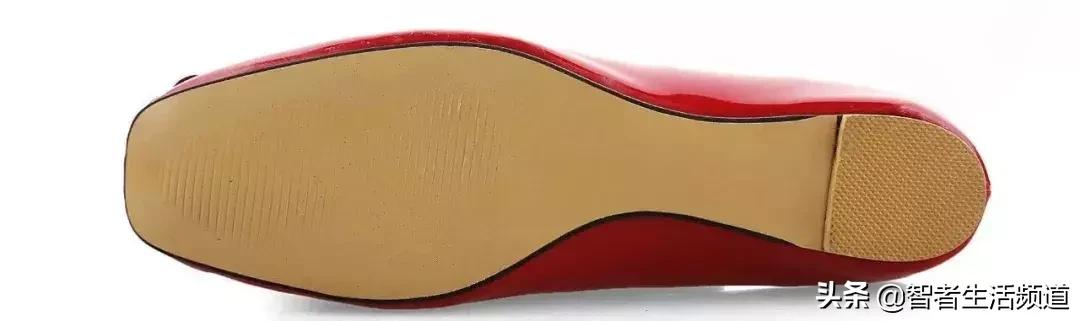 再不担心高跟鞋穿不住或者磨脚了,挑选高跟鞋的方法根据脚型