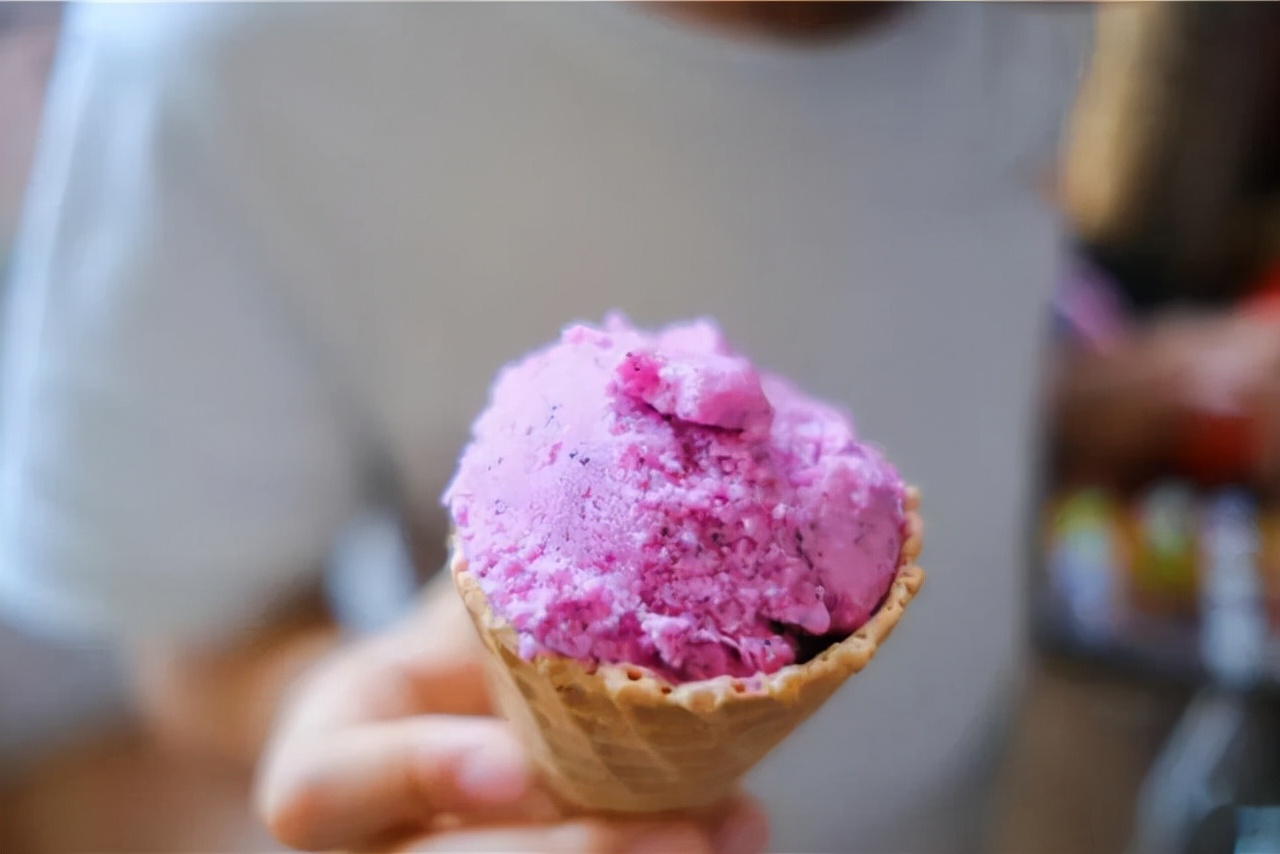 搞定一个女人的关键做到三个主动,搞定一个女人需要做什么