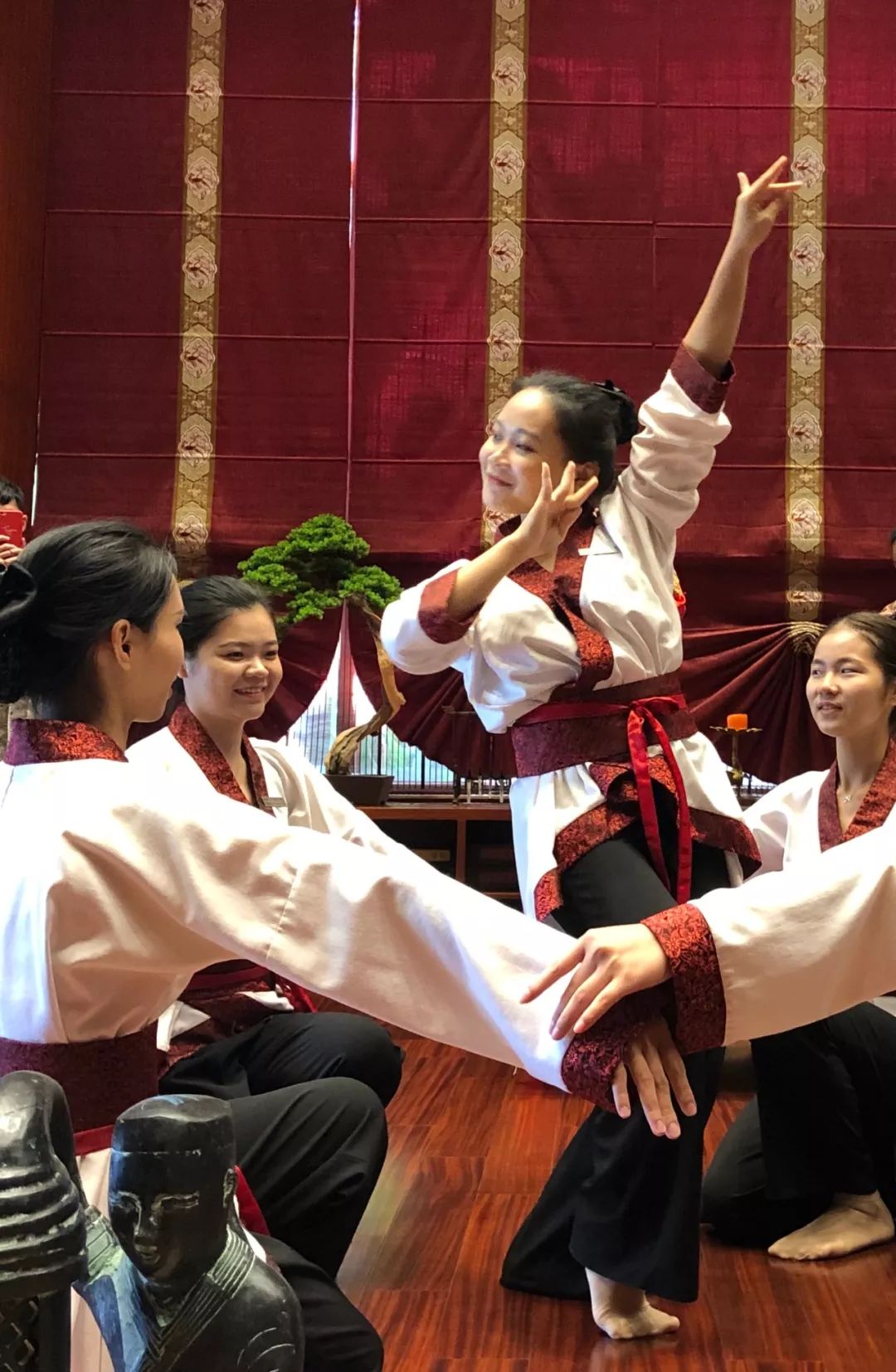 三亚高端酒店一线海景房推荐,三亚市区值得去住的别墅酒店