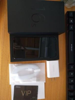 魅族16s扬声器对比16spro,魅族16s是双扬声器横向线性马达吗