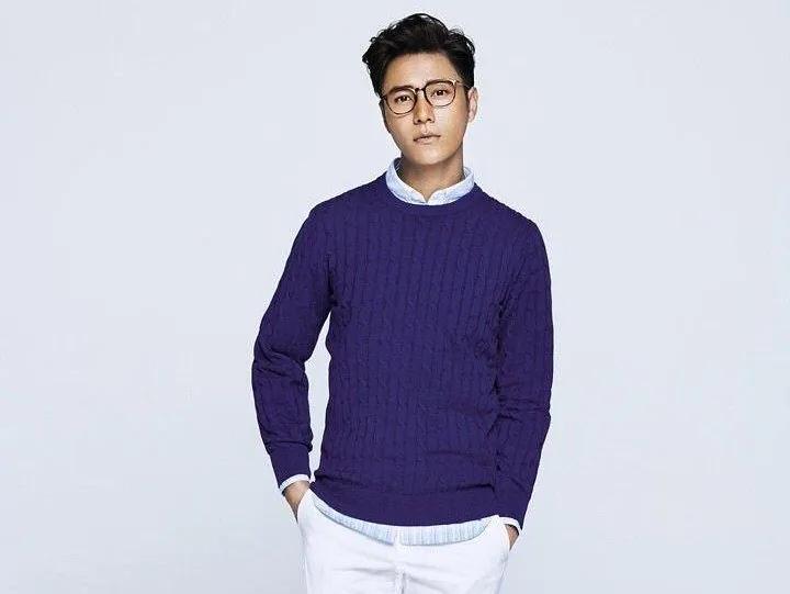 优衣库成功被圈粉,优衣库kaws联名遭疯抢