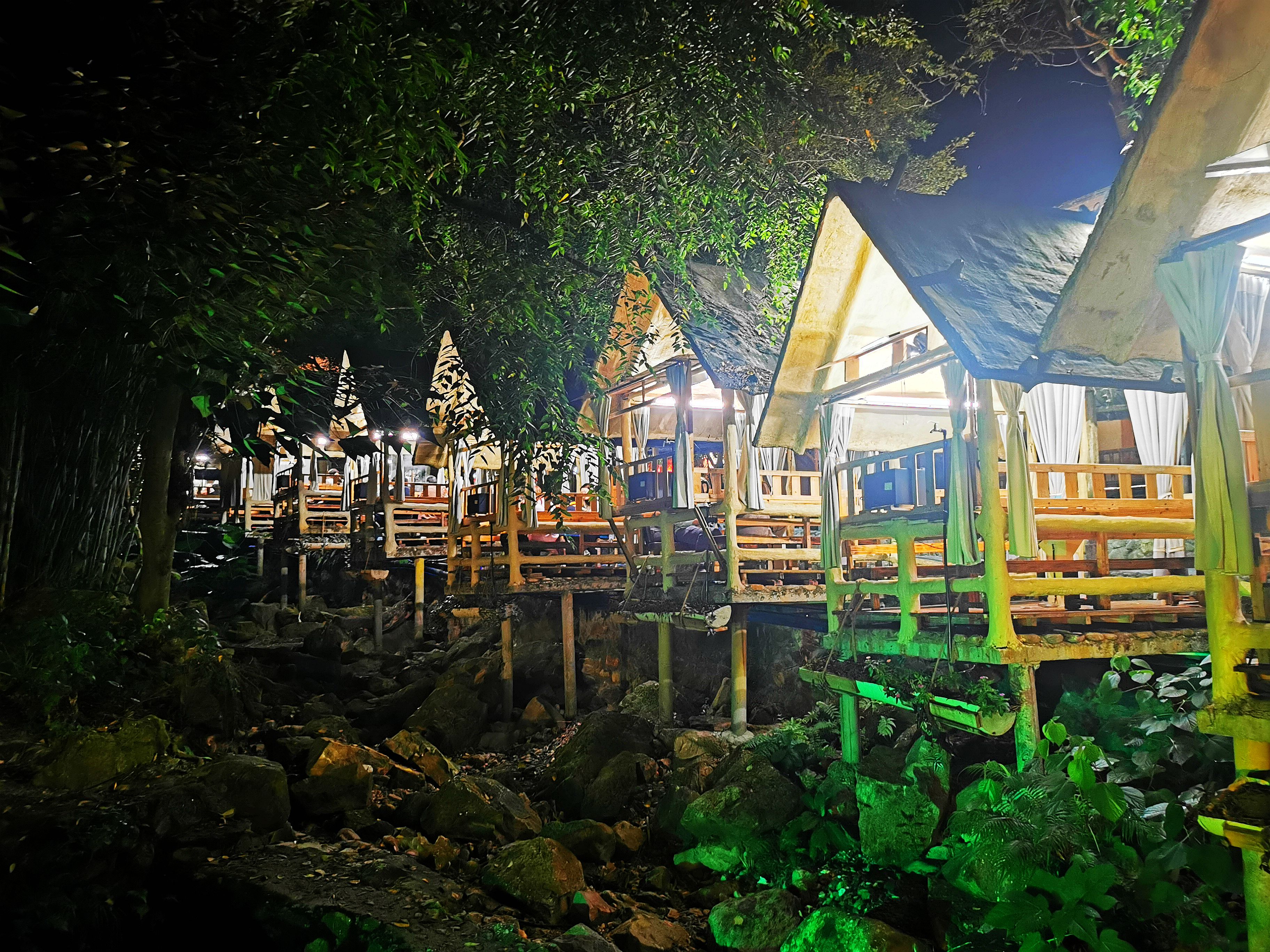 英德天门沟九州驿站套餐,英德九州驿站树上温泉