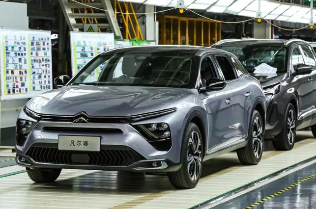 雪铁龙凡尔赛c5x品牌直营中心,凡尔赛c5x天窗用的品牌什么玻璃