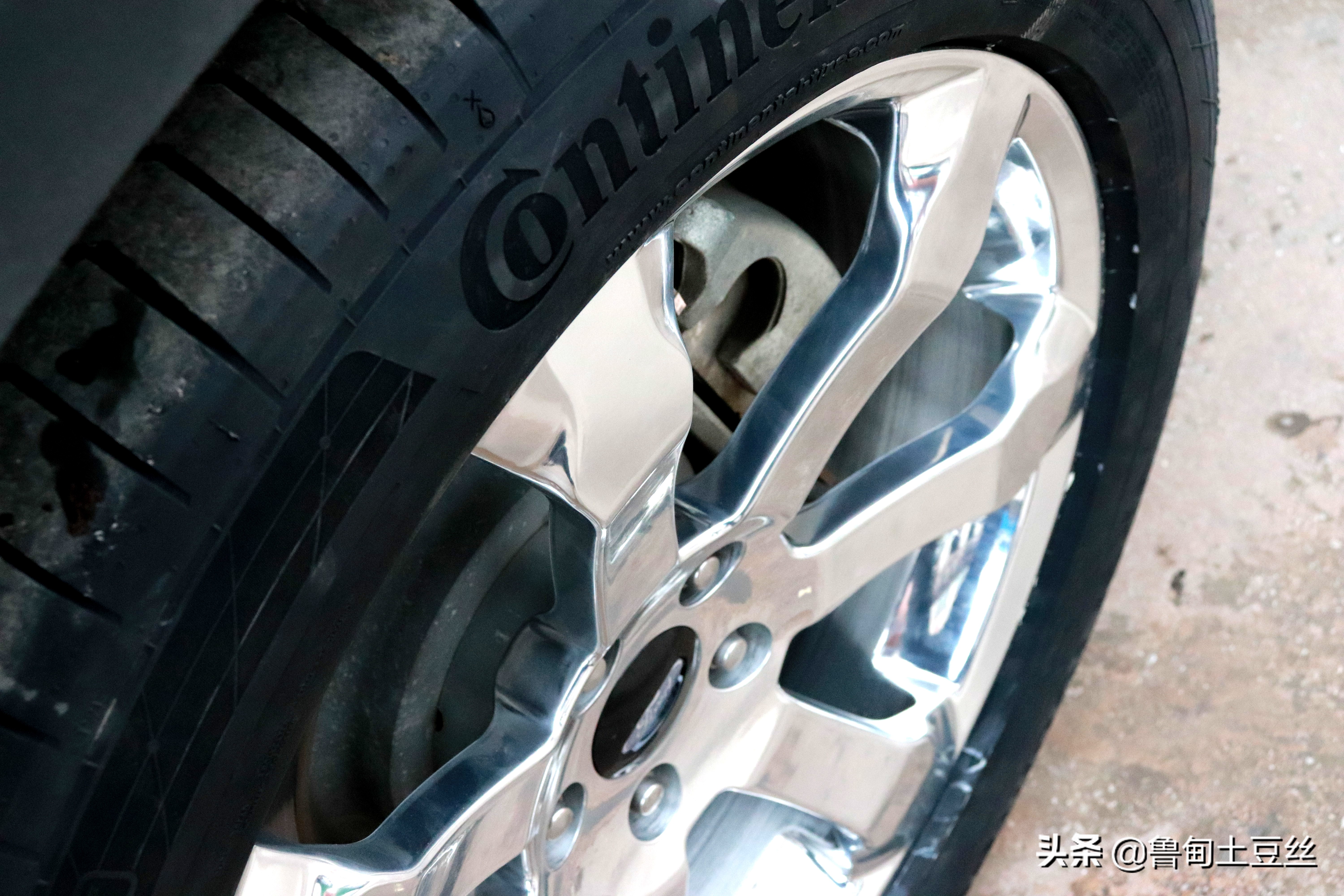 「毂锐驰」舒适操控乐趣兼备—进口探险者改装劲风驰轮胎静音棉