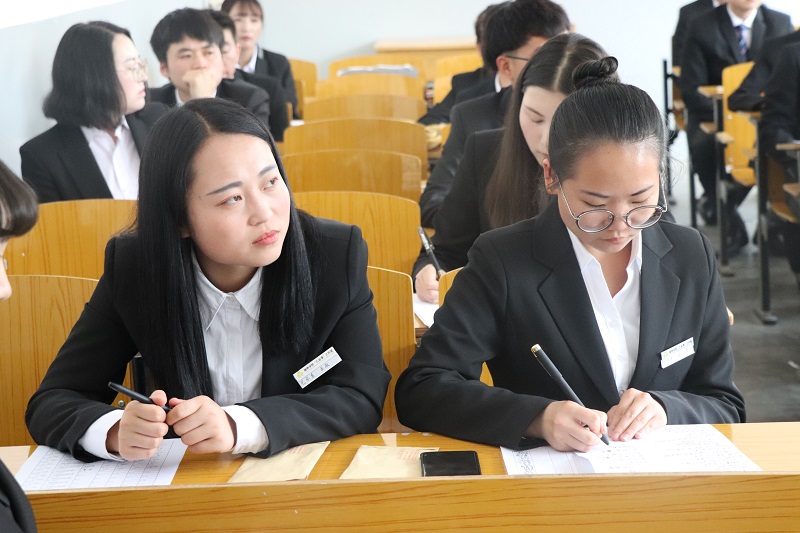 大公司HR透露，“这些大学毕业生，不用看简历，就可以被淘汰了”