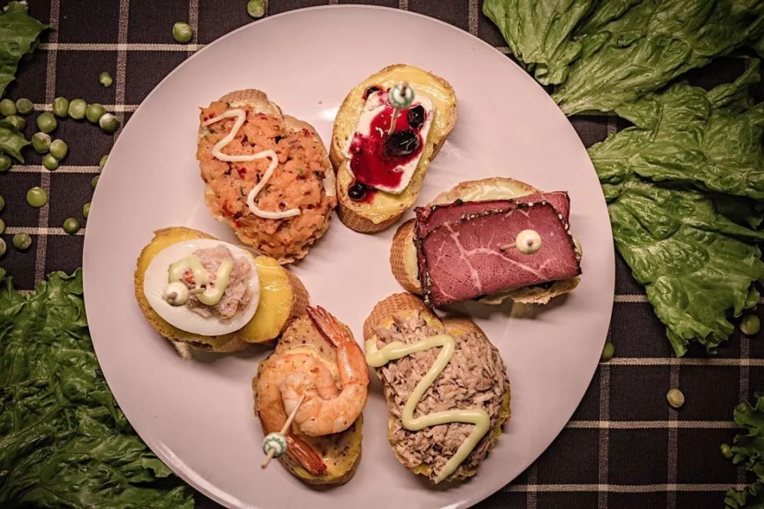 吃在济南｜超大大大号西班牙海鲜饭，海鲜比饭多！不服来战