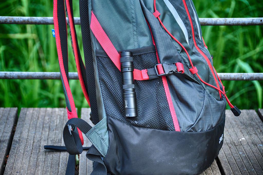 务本手电评测,务本d1手电筒测评