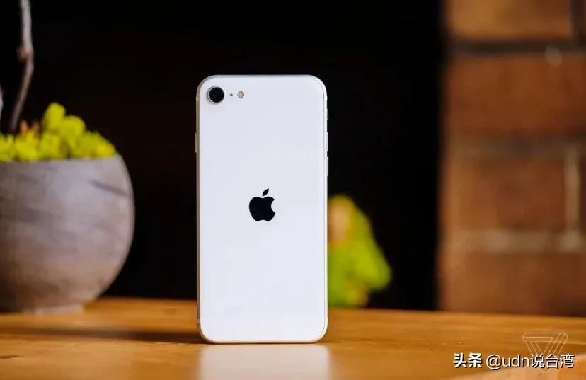新iphonese像素,新iphonese有慢镜头吗