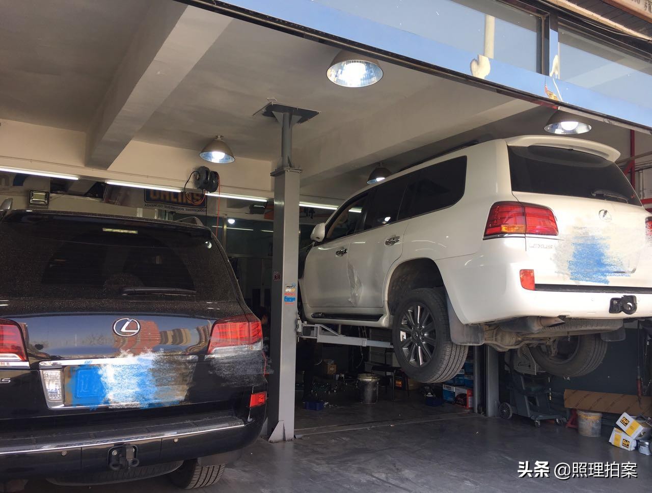 女大学生装阔租豪车参加同学会，次日被水淹，被要求赔偿20万!