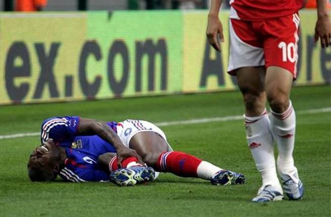 中国杯两战皆负一球未进惨遭垫底国足却收获了郑智“接班人”