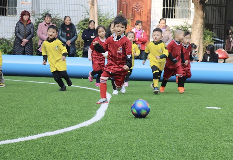 寓教于乐的足球课,足球逐梦未来