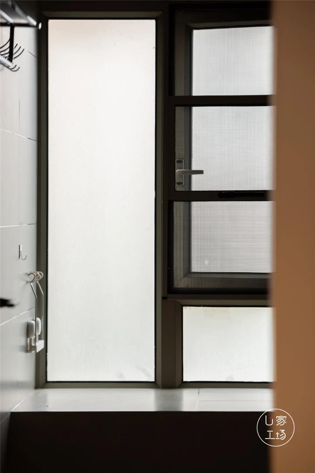 89㎡出租屋“变身”日式极简美宅，无主灯+藤编原木，玩出新花样