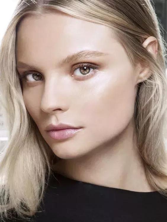 素颜霜懒人伪素颜提亮遮瑕,公认好用的5款素颜霜