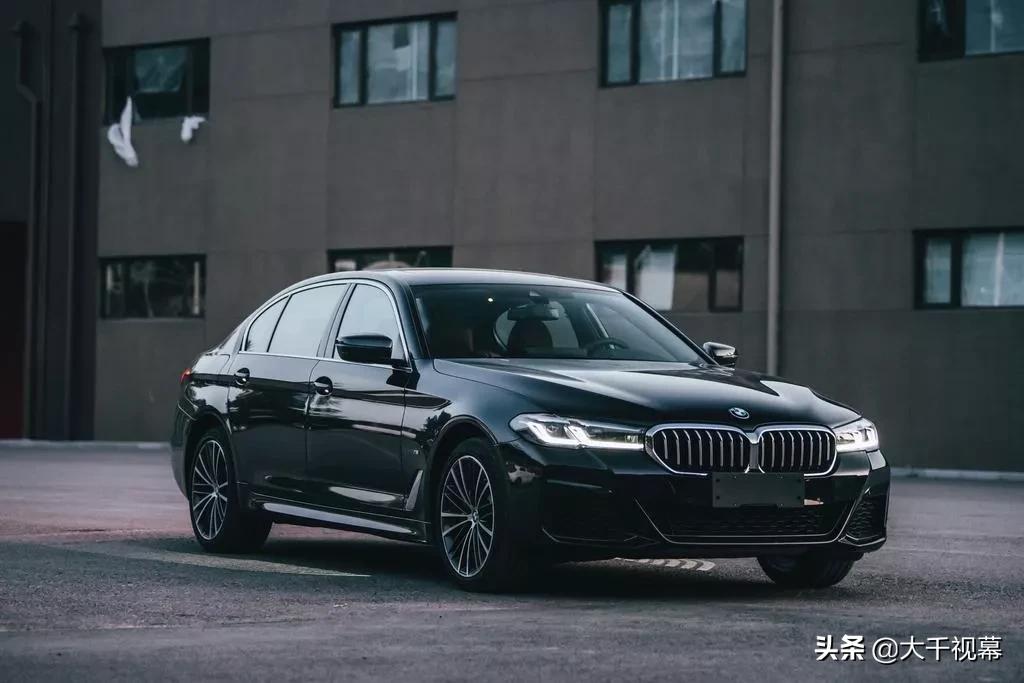 宝马五系和雷克萨斯es300h哪个好,有人说宝马5系便宜