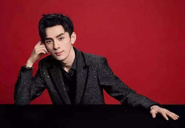 6/10晚直播清单：薇娅17件VS李佳琦29件，OMG李佳琦满血归来？