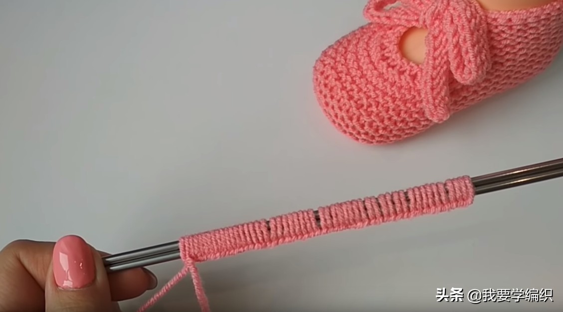 新生儿鞋袜秋冬0-3个月系带,宝宝鞋袜的编织方法全教程