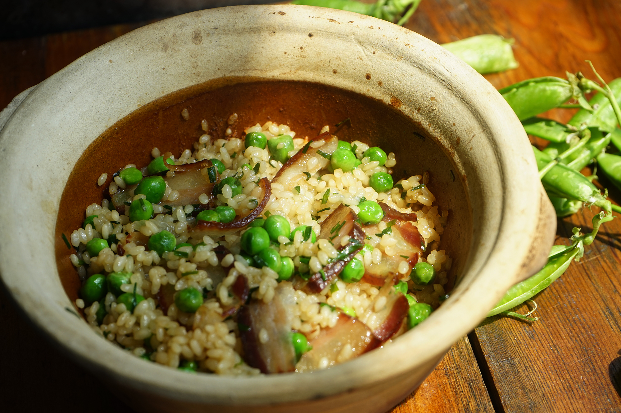 米饭咋吃最好吃,米饭这样吃真过瘾简单美味又快速