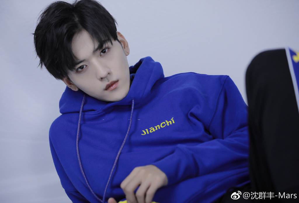 易烊千玺偶练,易烊千玺小成员