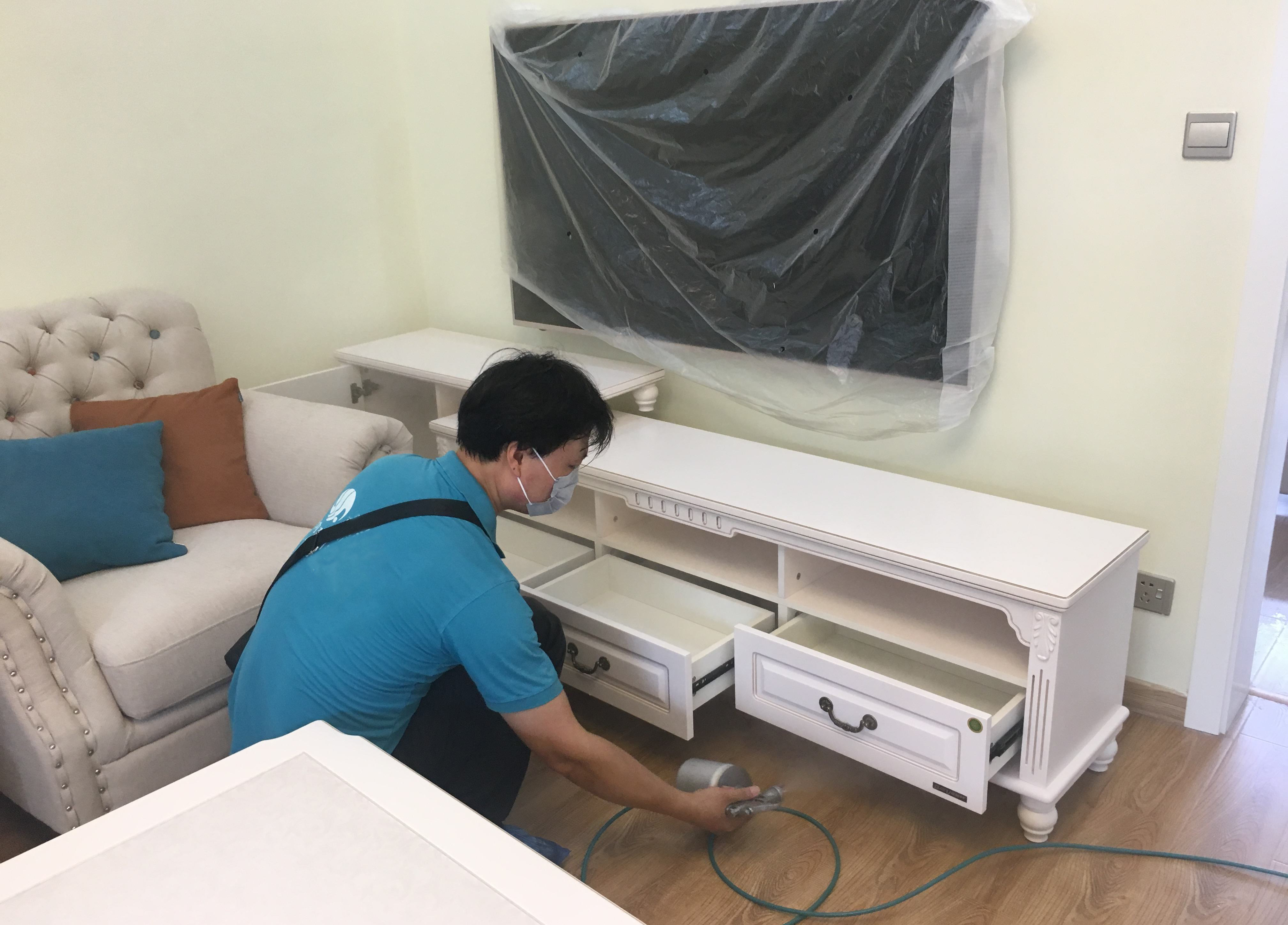 新买家具味道很浓,新买的家具气味太重怎么办