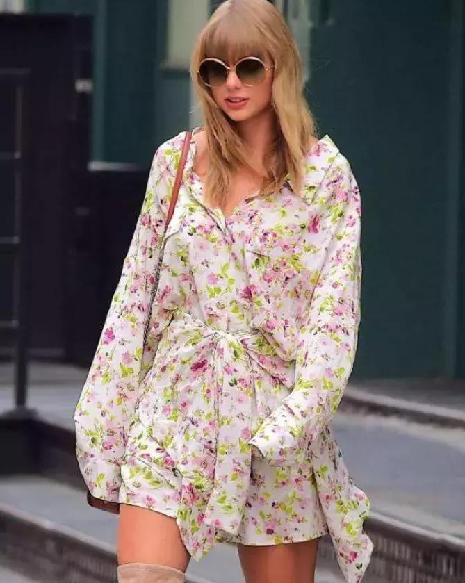 泫雅、迪丽热巴、关晓彤的印花裙，谁的品味更好？