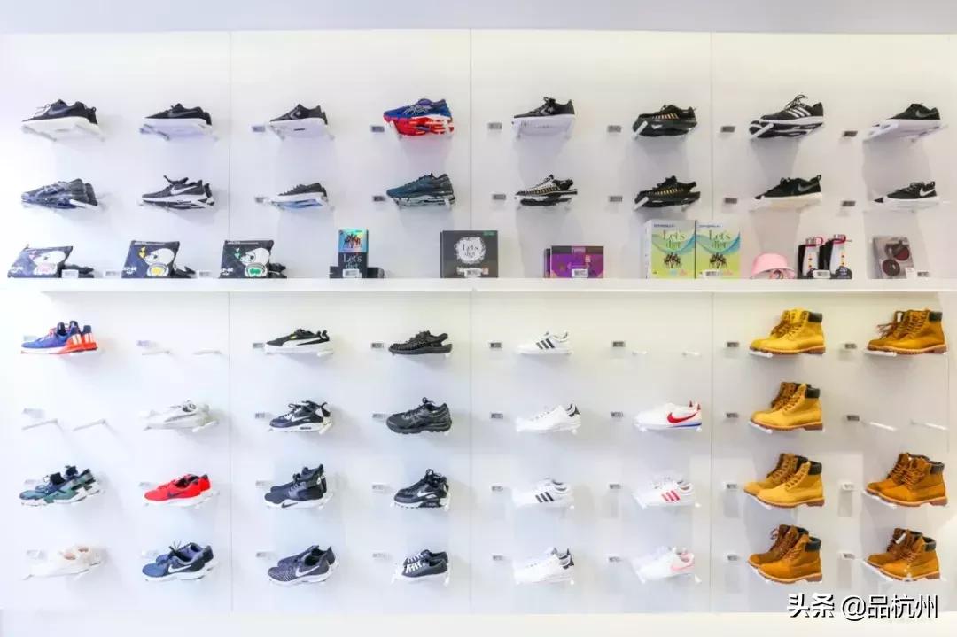 表面光鲜亮丽背地里却很辛苦,有些人表面光鲜亮丽背后却是什么