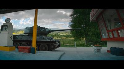 俄罗斯也出“抗战神片”？但能把女主拍得又撩又欲，也没谁了