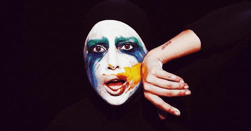 奥菲利亚：木乃伊色，精神病患与莎剧黄腔|张小玉•名画AB面