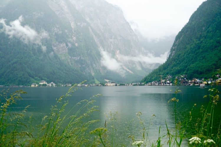 欧洲小镇的美丽风景令人心旷神怡,欧洲最美的湖边小镇