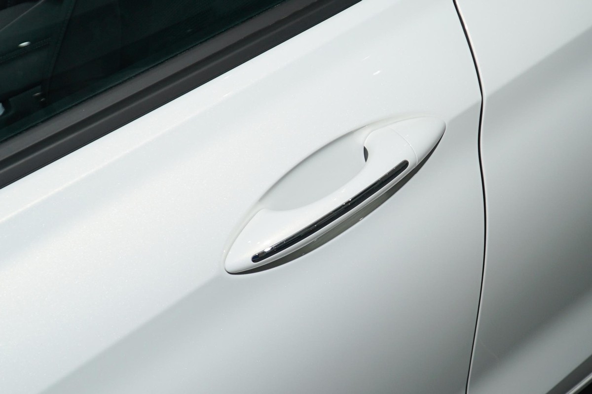 红旗h5旗韵版钥匙能远程启动吗,红旗h5钥匙hold键怎么用