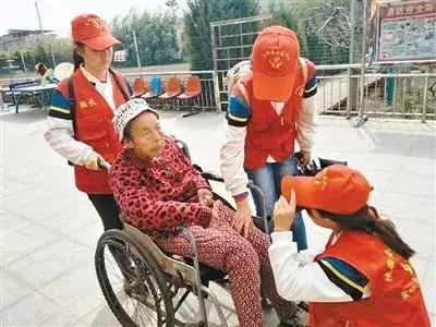 西安入选最幸福城市的新闻发布会,连续十年中国十大最具幸福感城市