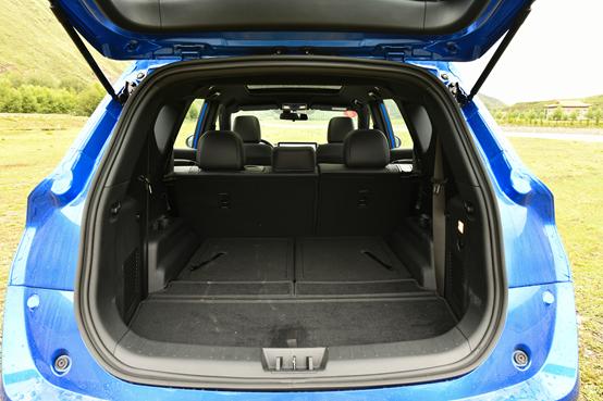 7年/15万公里超长质保,配15.6英寸大屏,风光580Pro的弱项在哪?