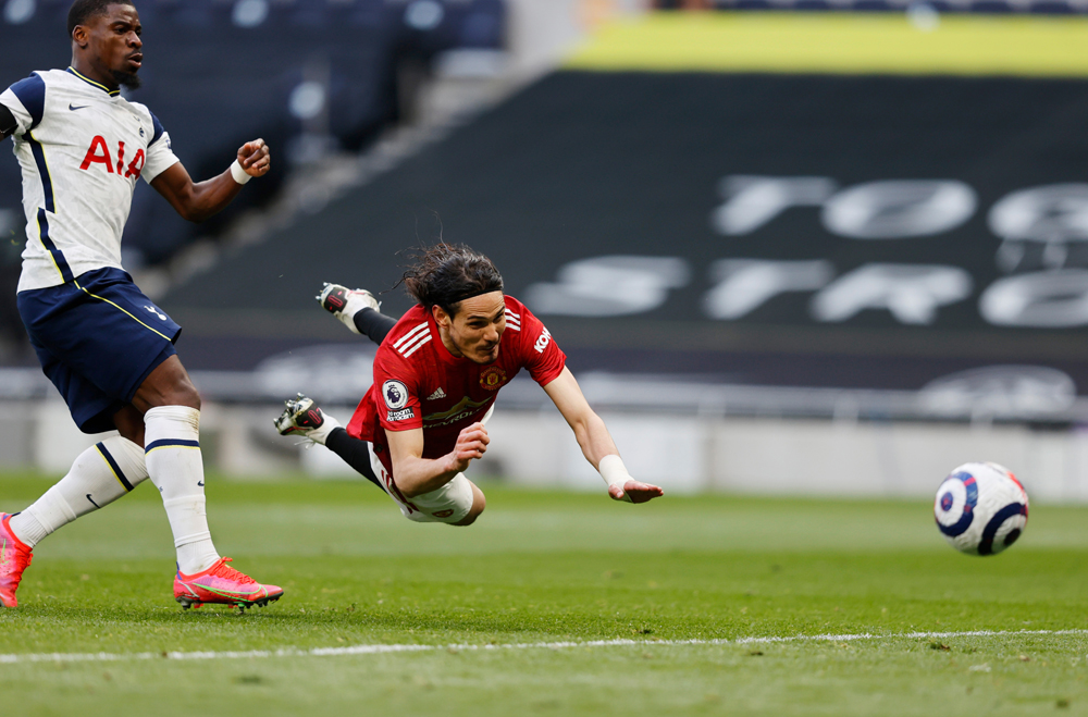 卡瓦尼曼联首秀,卡瓦尼打进曼联最后一场