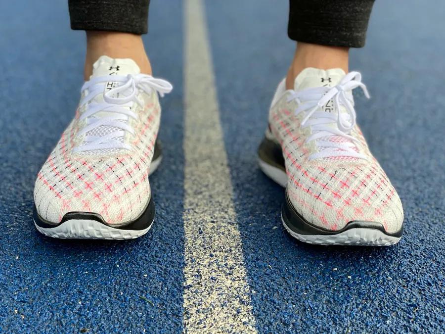 uaflow跑鞋适合立定跳远跑步么,uaflow跑鞋单只鞋重