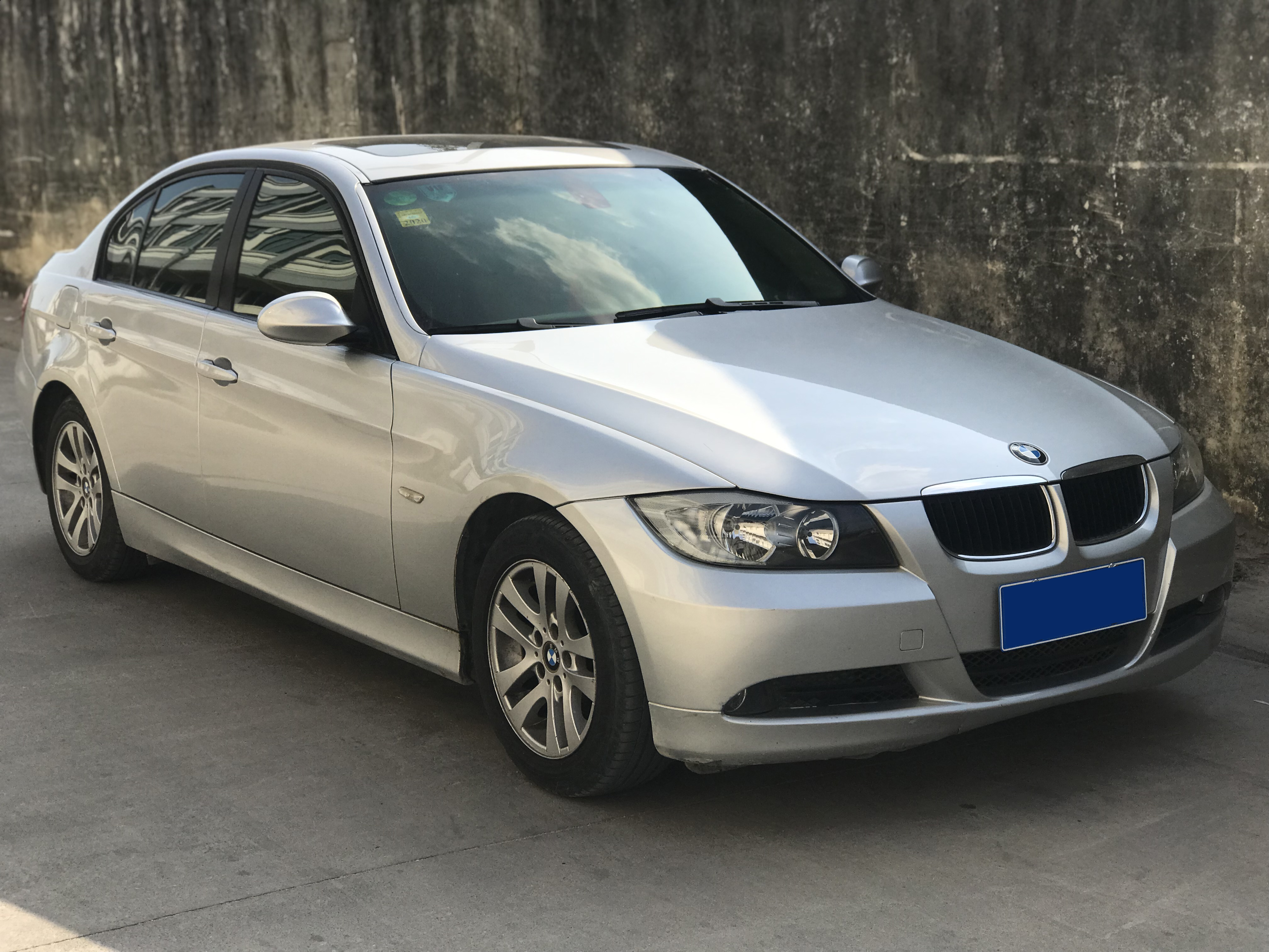 8万块钱的宝马可以买吗,8万买宝马老款3系值得吗