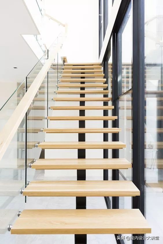 层高3.6米的双跑楼梯设计尺寸,楼梯设计到什么位置好