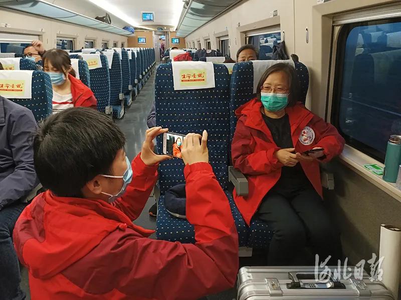 河北确诊病例继续0增长！唐山市丰润区人民医院发布一境外输入病例相关情况，15位河北英雄自神农架星夜凯旋