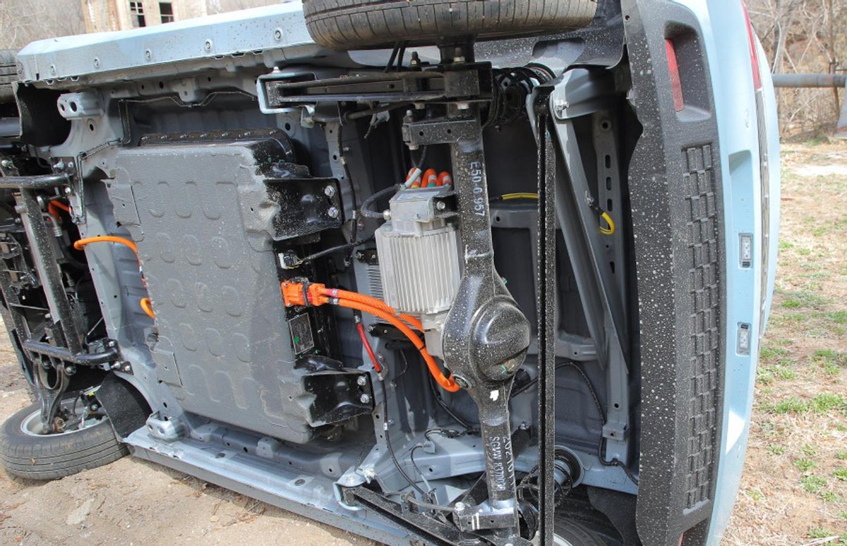 老年代步车与新能源汽车电机区别,老年代步车使用哪种电机好