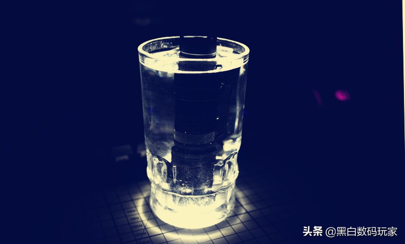 手中的EDC不能少了WUBEN务本E10