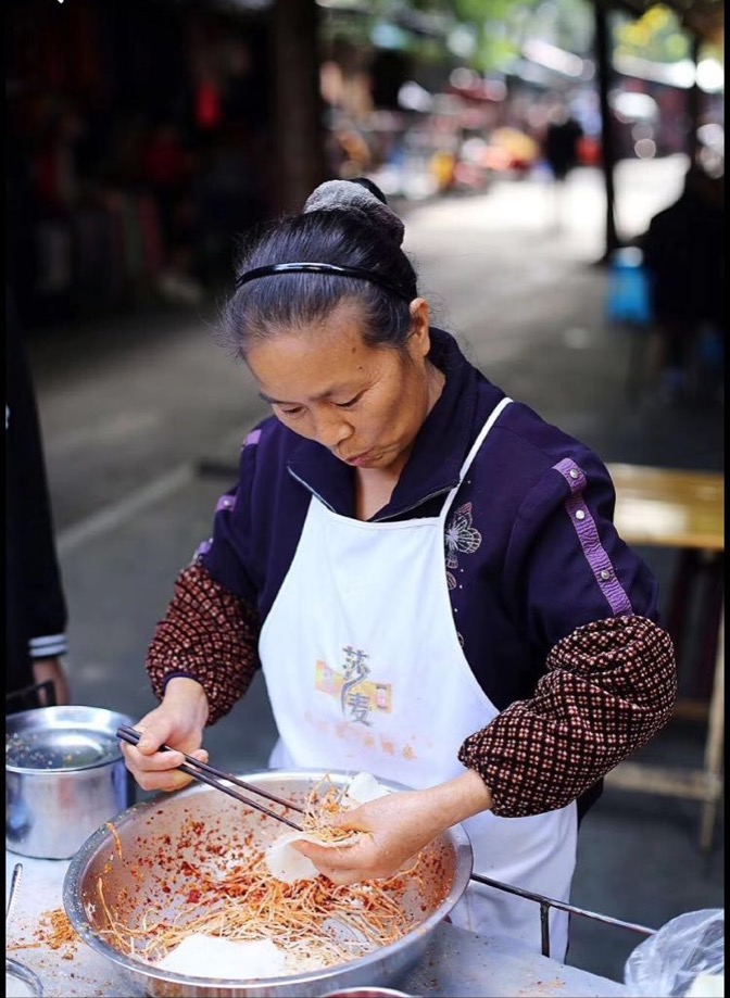 乐山街边小吃摆摊大全,乐山摆摊最火爆小吃