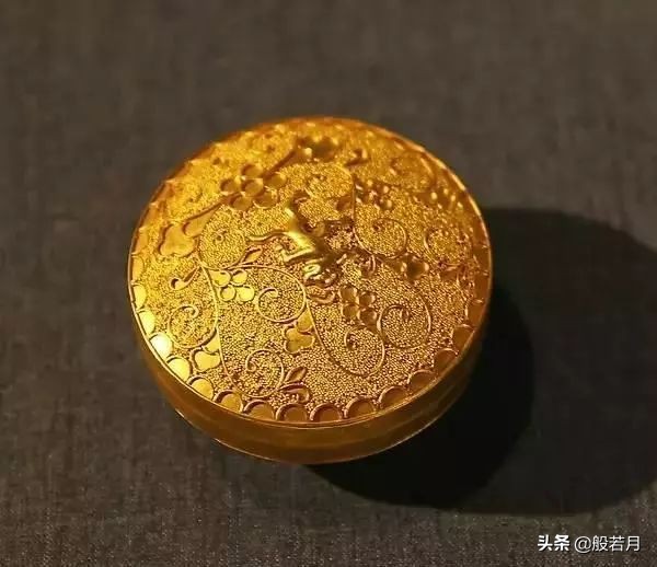生气后买黄金,黄金金珠手串容易瘪吗