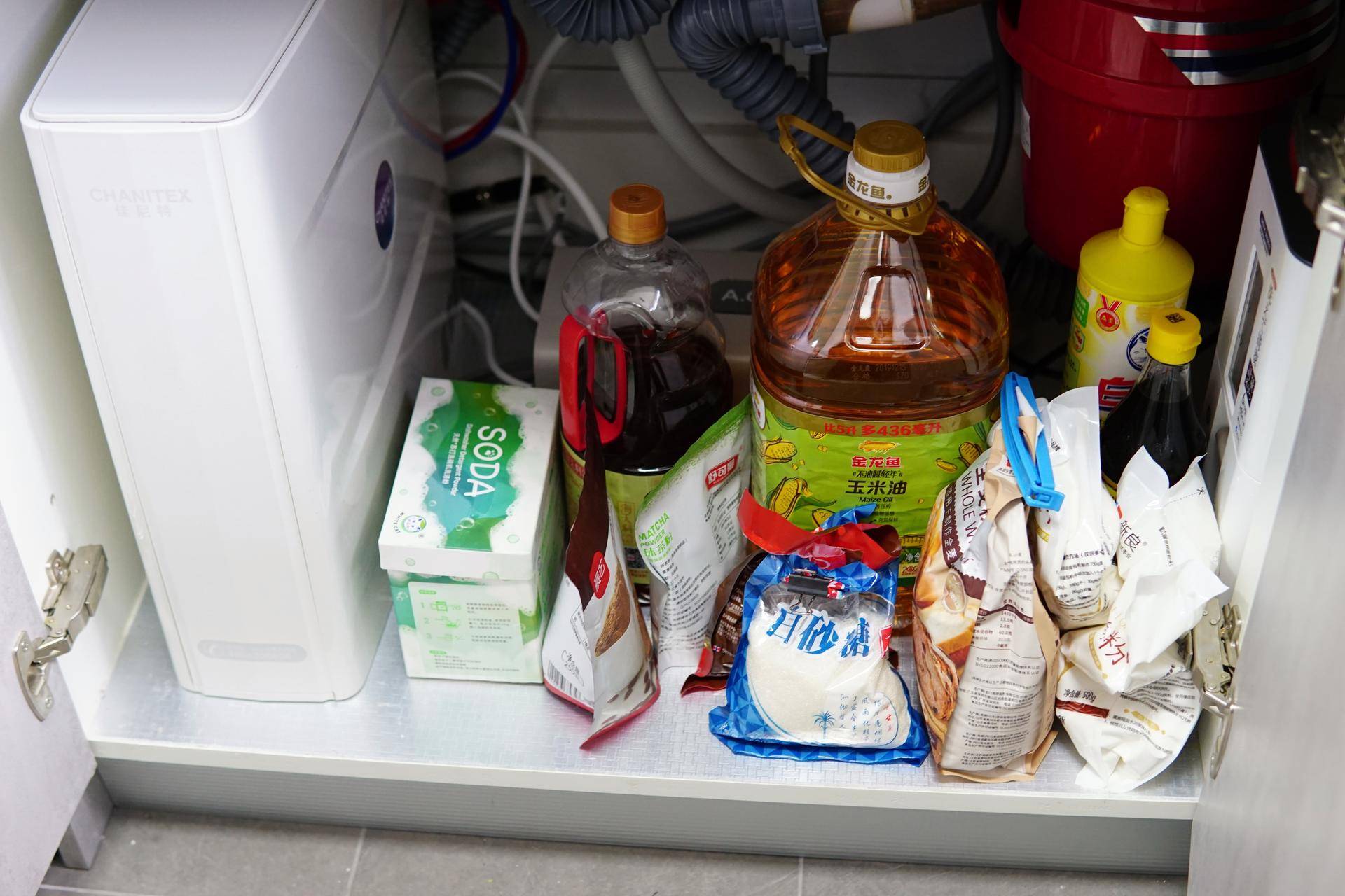 房价那么贵一点也不能浪费,台面净热一体净水机测评