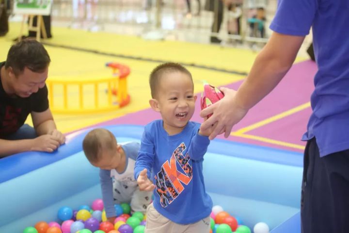 萌娃当道,萌娃当道现场版